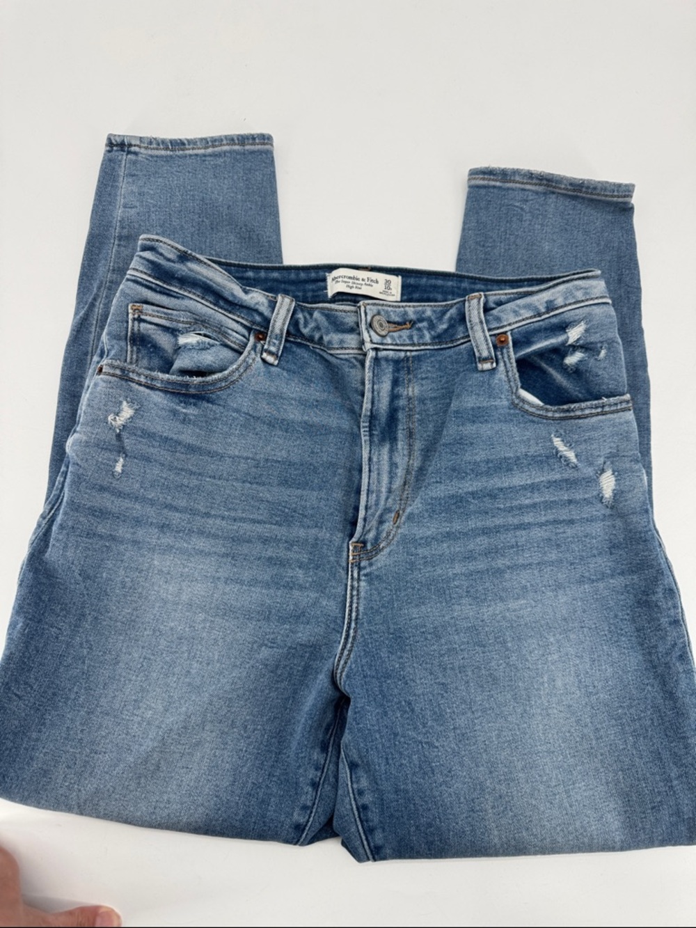 Abercrombie & Fitch super skinny high rise ankle length size 30/10
